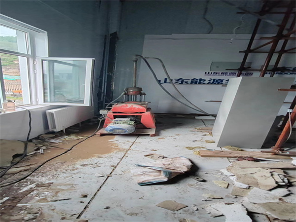 那坡地基基础下沉墙体裂缝加固注浆顶升施工